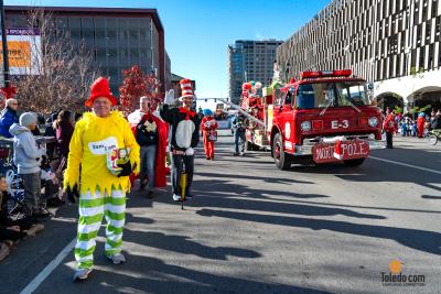 Blade-Holiday-Parade-11-11-2023-042