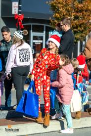 Blade-Holiday-Parade-11-11-2023-043
