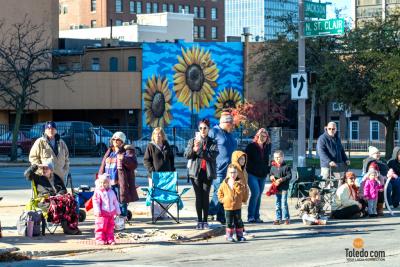 Blade-Holiday-Parade-11-11-2023-074