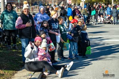 Blade-Holiday-Parade-11-11-2023-075