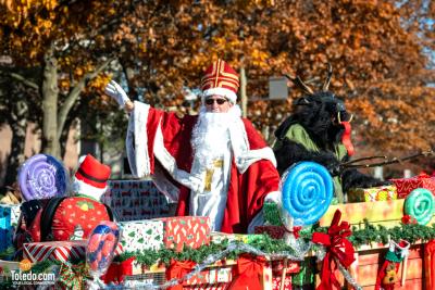 Blade-Holiday-Parade-11-11-2023-086