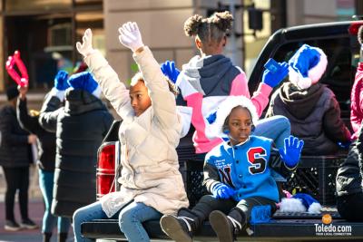 Blade-Holiday-Parade-11-11-2023-100
