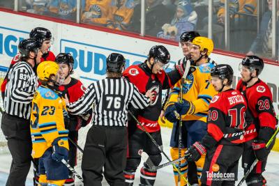 Toledo-Walleye-Teddy-Bear-Toss-TDC-12-08-2023-57