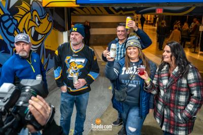 Toledo-Walleye-Teddy-Bear-Toss-TDC-12-08-2023-73