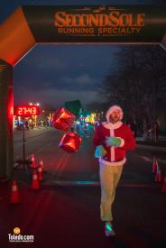 Uptown-Maumee-Holiday-Light-Parade-12-01-2024-24