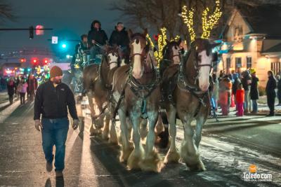 Uptown-Maumee-Holiday-Light-Parade-12-01-2024-41