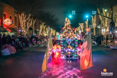 Uptown-Maumee-Holiday-Light-Parade-12-01-2024-46