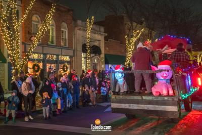 Uptown-Maumee-Holiday-Light-Parade-12-01-2024-53
