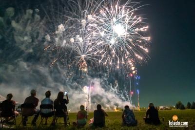 TDC-Rossford-Balloon-Fireworks-2025-142
