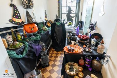 Haunted-Manor-House-10-25-2025-20