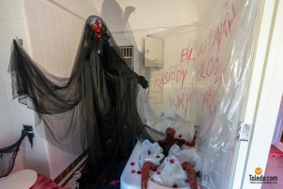 Haunted-Manor-House-10-25-2025-32