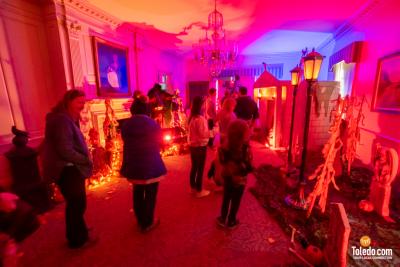 Haunted-Manor-House-10-25-2025-50