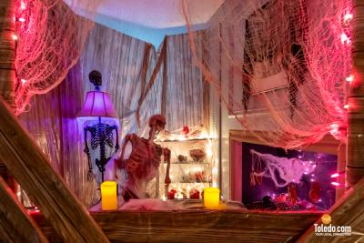 Haunted-Manor-House-10-25-2025-63