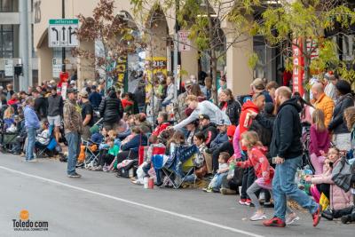 Downtown-Toledo-Holiday-Parade-11-15-2025-031