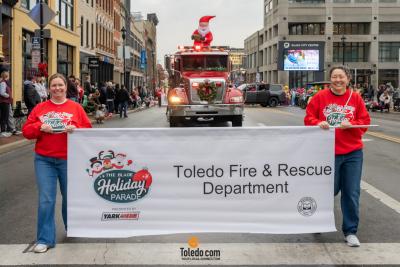 Downtown-Toledo-Holiday-Parade-11-15-2025-037