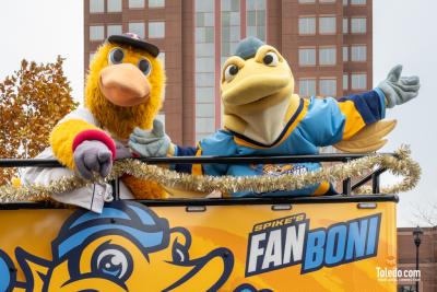 Downtown-Toledo-Holiday-Parade-11-15-2025-097