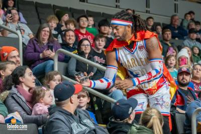 Harlem-Globetrotters-Album-1-12-29-2025-27