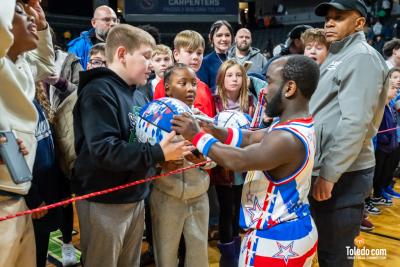 Harlem-Globetrotters-Album-2-12-29-2025-095