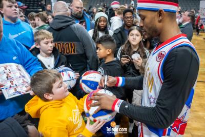 Harlem-Globetrotters-Album-2-12-29-2025-111